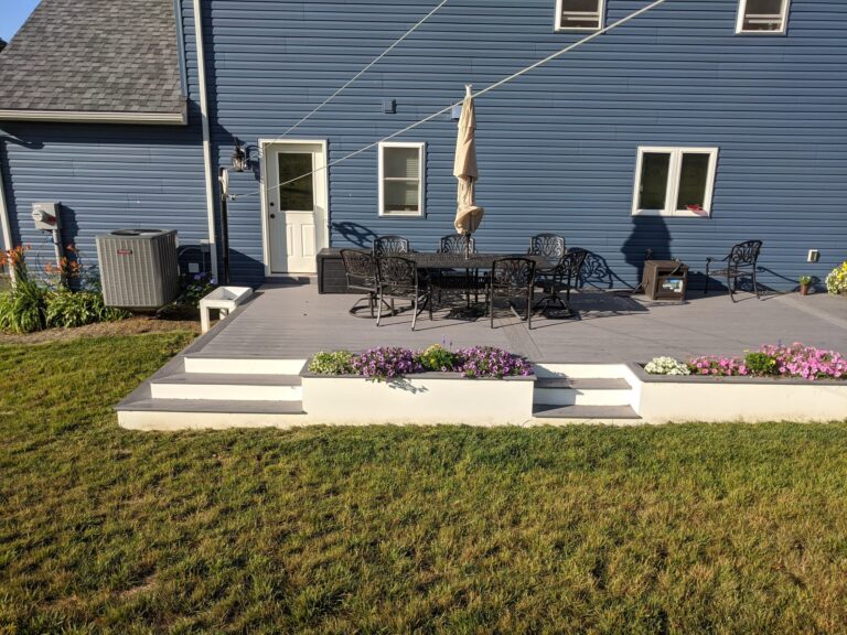 Deck With Flower Bed In Ephrata, Pa
